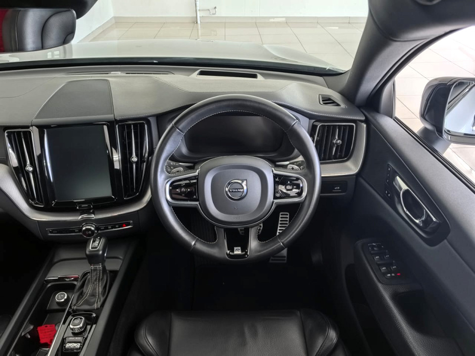 2021 VOLVO XC60 D4 R-DESIGN AWD GEARTONIC