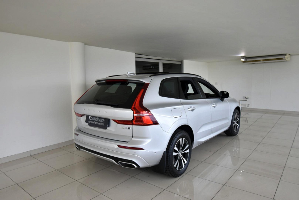 2021 VOLVO XC60 D4 R-DESIGN AWD GEARTONIC