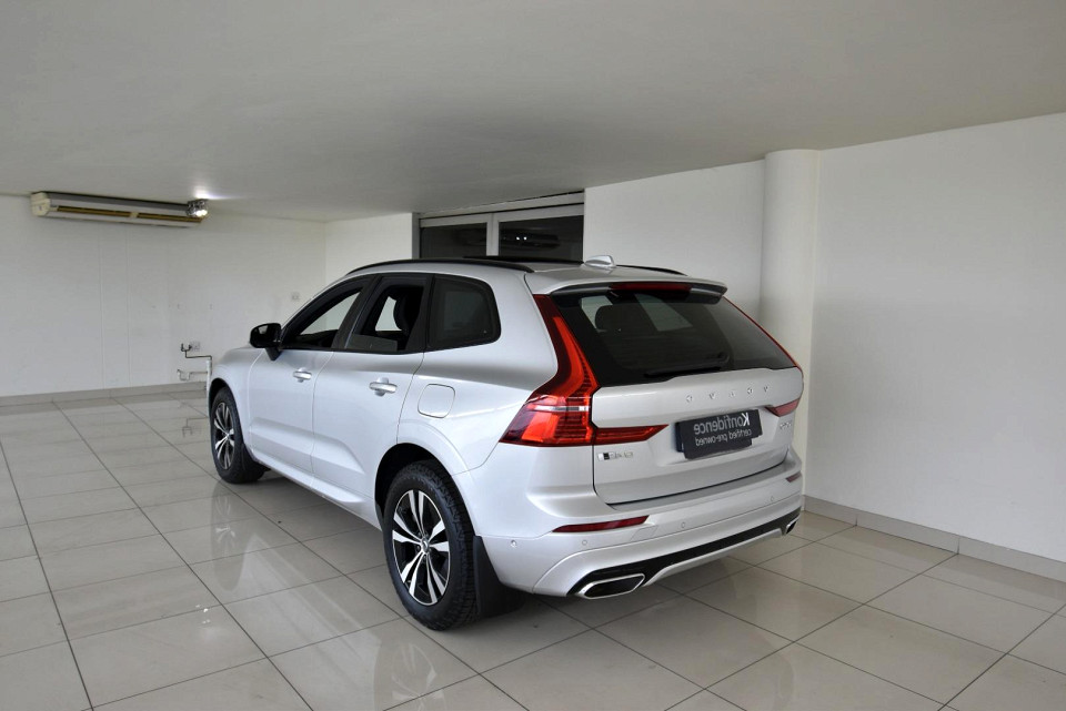 2021 VOLVO XC60 D4 R-DESIGN AWD GEARTONIC