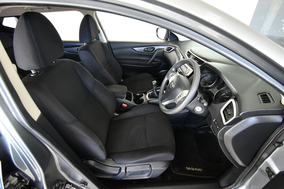 2017 NISSAN QASHQAI 1.2T VISIA (ALLOY)