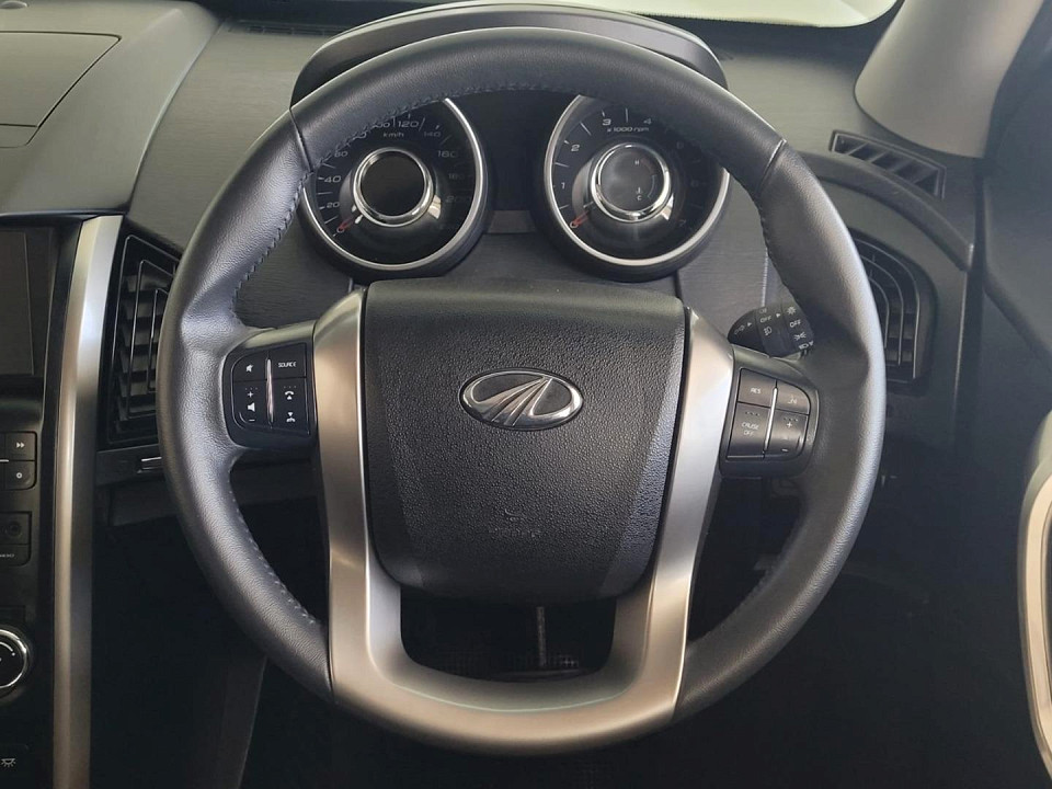 2020 MAHINDRA XUV500 2.2 CRDe mHAWK W8 4X2 AT