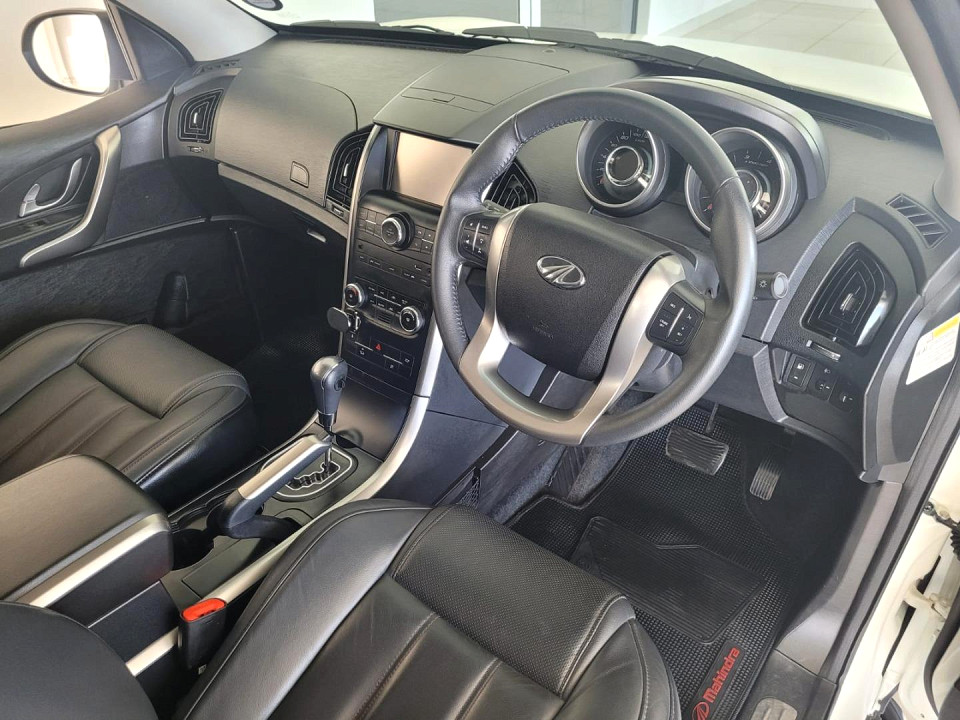 2020 MAHINDRA XUV500 2.2 CRDe mHAWK W8 4X2 AT