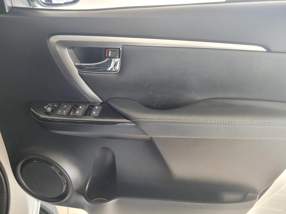 2021 TOYOTA FORTUNER 2.8 GD-6 RAISED BODY AT