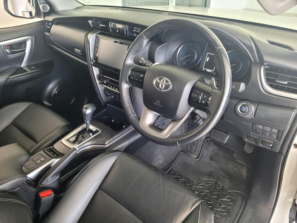 2021 TOYOTA FORTUNER 2.8 GD-6 RAISED BODY AT