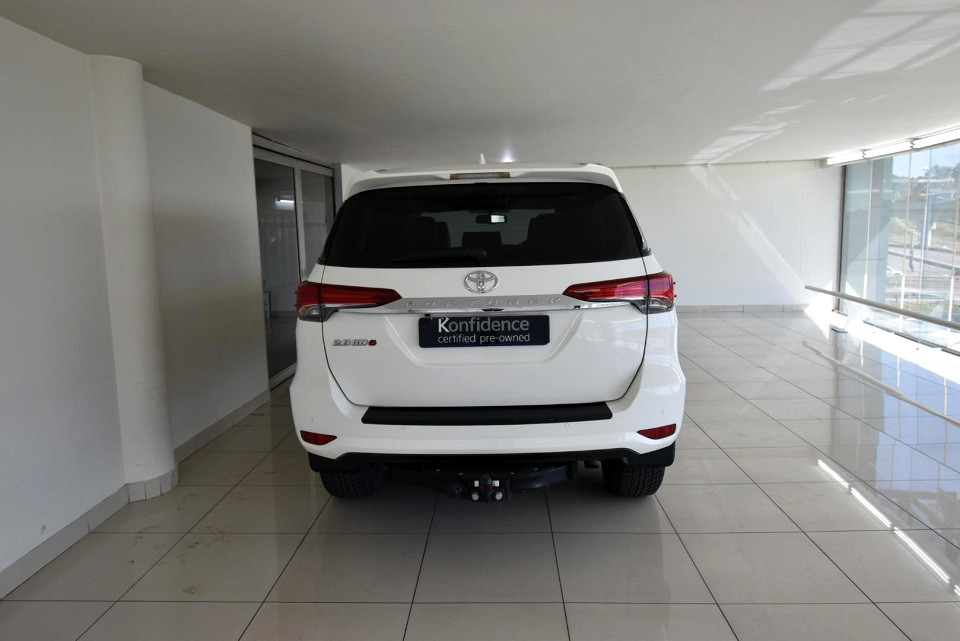 2021 TOYOTA FORTUNER 2.8 GD-6 RAISED BODY AT