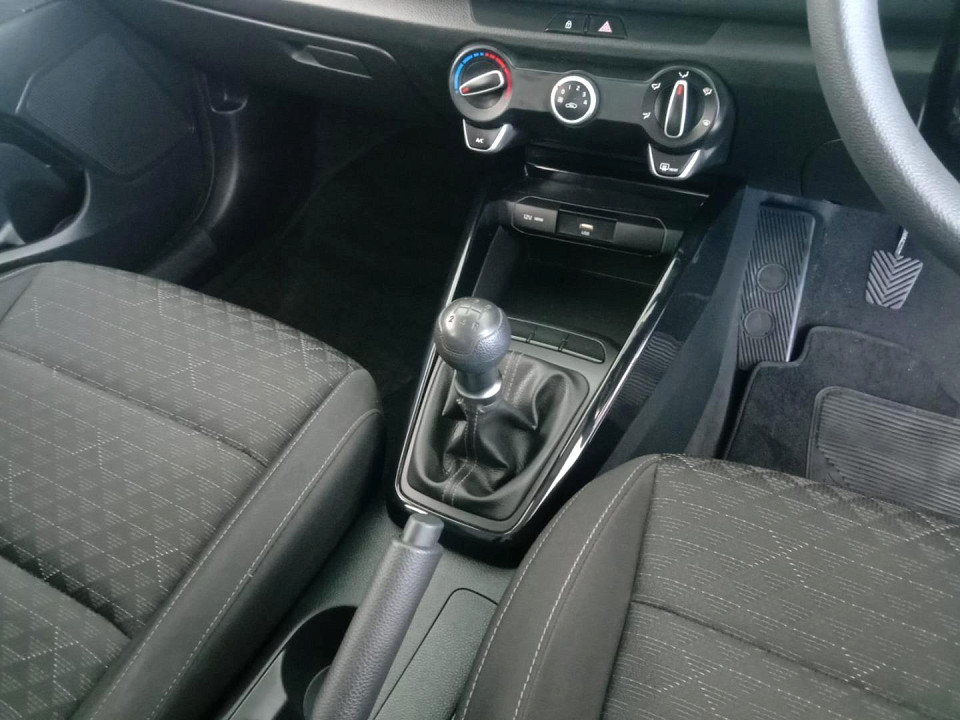 2023 KIA RIO 1.2 LS