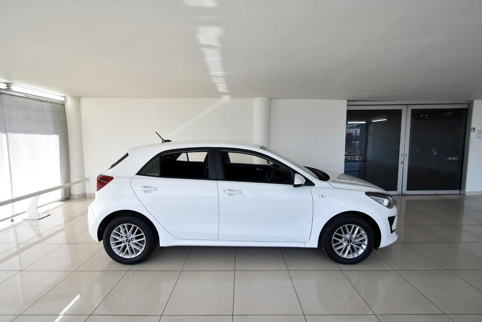 2023 KIA RIO 1.2 LS
