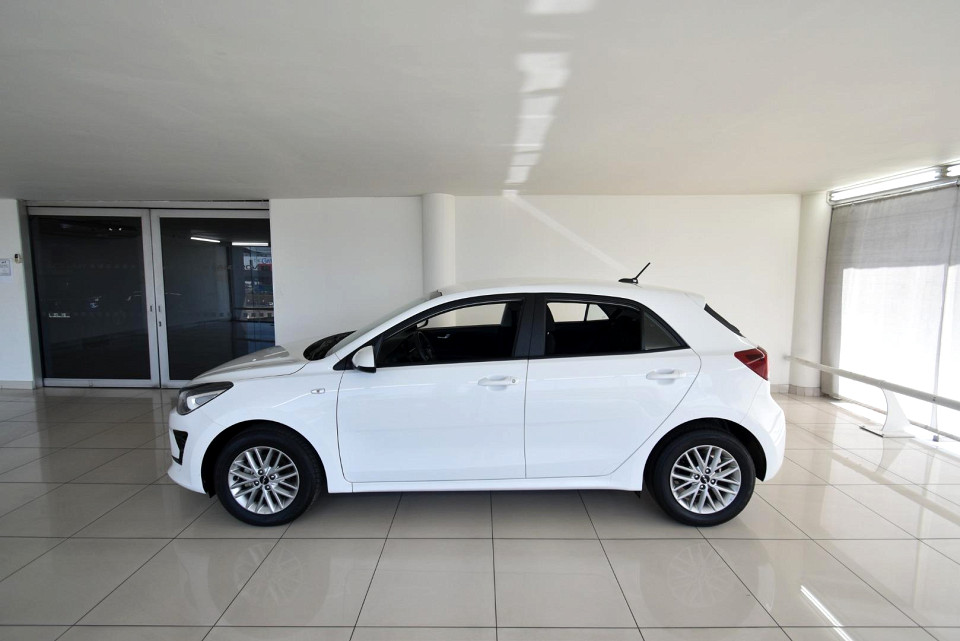 2023 KIA RIO 1.2 LS