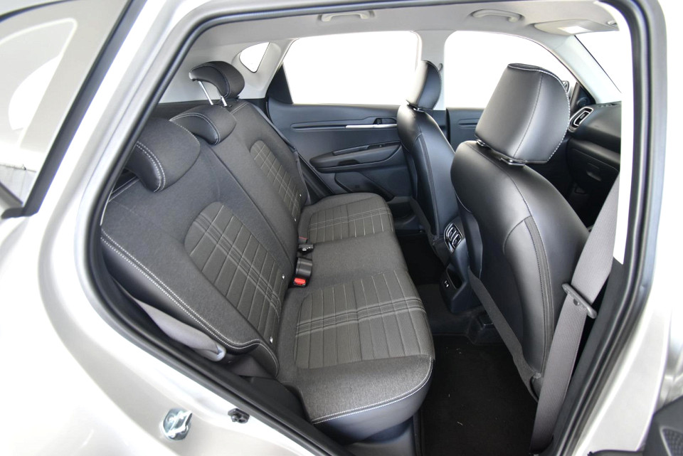 2025 KIA SONET 1.5 LX CVT