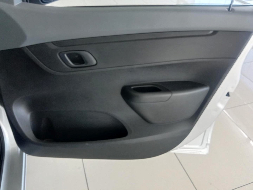 2022 RENAULT KWID 1.0 DYNAMIQUE AMT ABS
