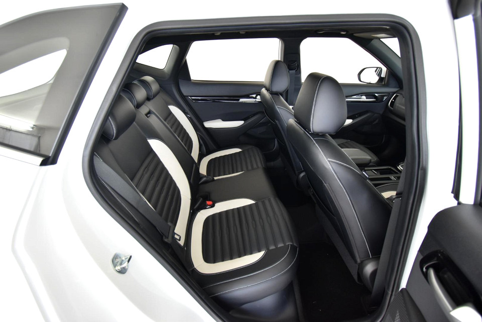 2025 KIA SELTOS 1.5T GT-LINE DCT