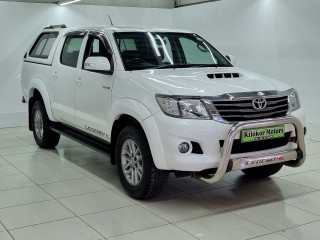 2015 TOYOTA HILUX 3.0 D-4D D/CAB R/BODY RAIDER LEGEND 45 AT