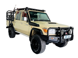 2017 TOYOTA LAND CRUISER 79 4.5D V8 PICK-UP D/CAB
