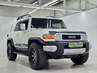 2011 TOYOTA FJ CRUISER 4.0 V6 4X4 AT