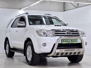 2011 TOYOTA FORTUNER 3.0 D-4D R/BODY