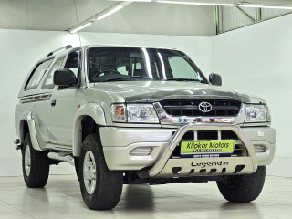 2005 TOYOTA HILUX LEGEND 2700i R/BODY