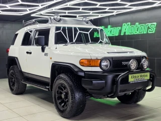 2011 TOYOTA FJ CRUISER 4.0 V6 4X4 AT