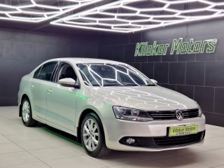 2011 VOLKSWAGEN JETTA 1.6 TDI COMFORTLINE