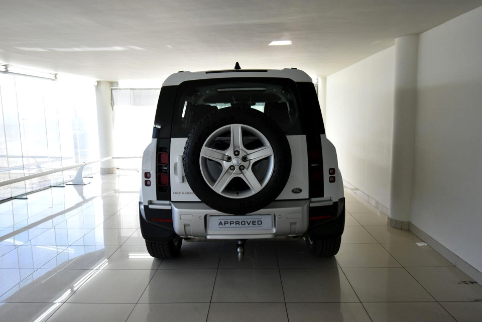 2023 LAND ROVER DEFENDER 110 3.0 D300 SE (221kW)