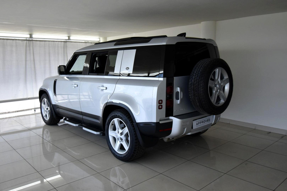 2023 LAND ROVER DEFENDER 110 3.0 D300 SE (221kW)