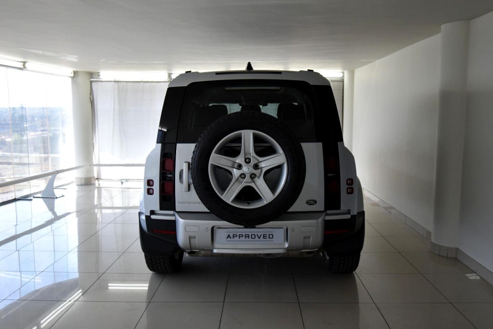 2023 LAND ROVER DEFENDER 110 3.0 D300 SE (221kW)