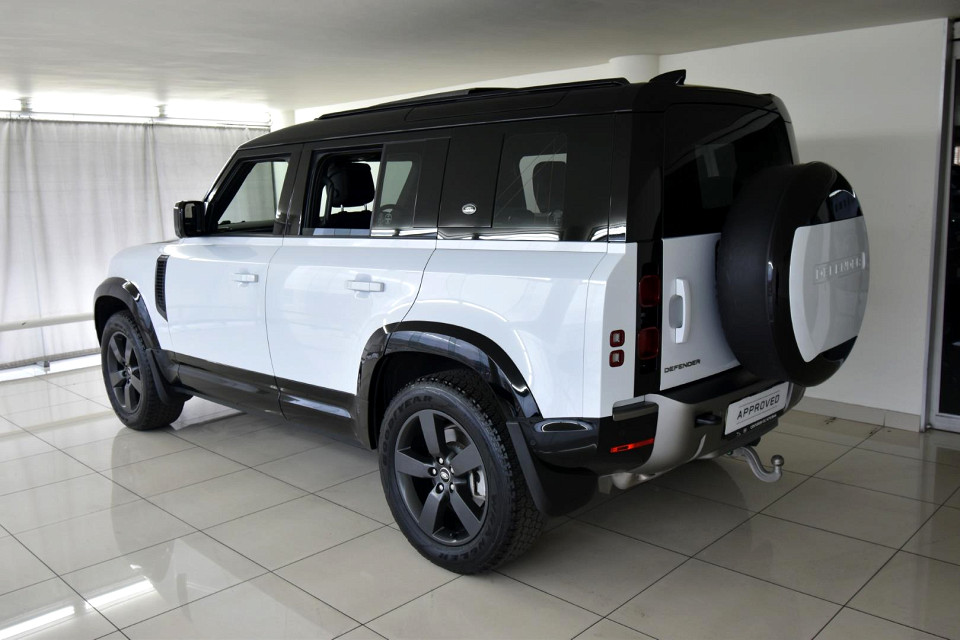 2023 LAND ROVER DEFENDER 110 3.0 D D300 X-DYNAMIC HSE (221kW)