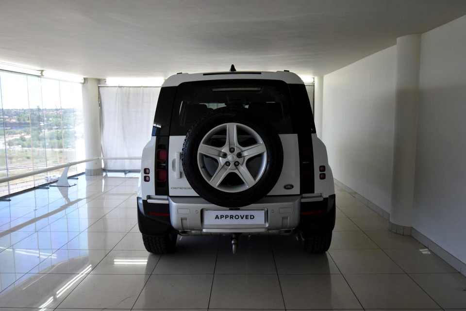 2023 LAND ROVER DEFENDER 110 3.0 D300 SE (221kW)