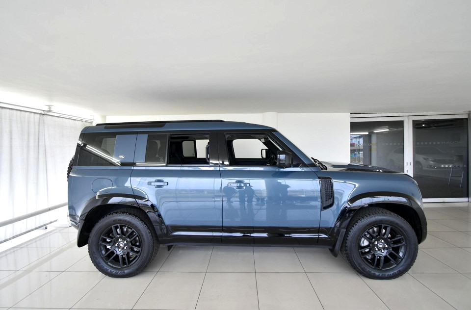 2020 LAND ROVER DEFENDER 110 P400 SE (294kW)