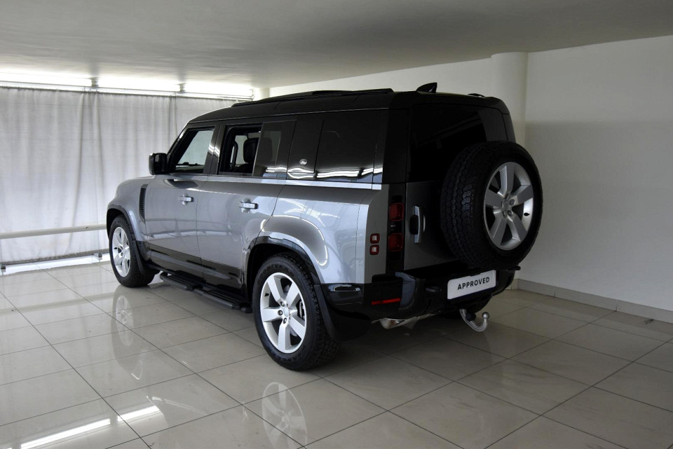 2023 LAND ROVER DEFENDER 110 3.0 D D300 X-DYNAMIC HSE (221kW)