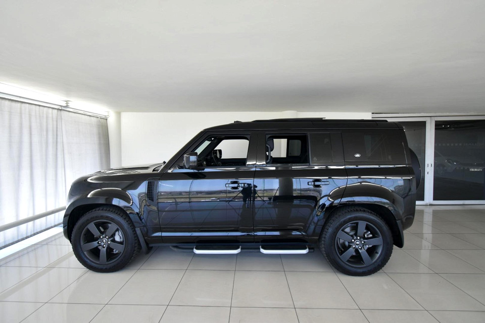 2024 LAND ROVER DEFENDER 110 3.0 D D300 X-DYNAMIC HSE (221kW)