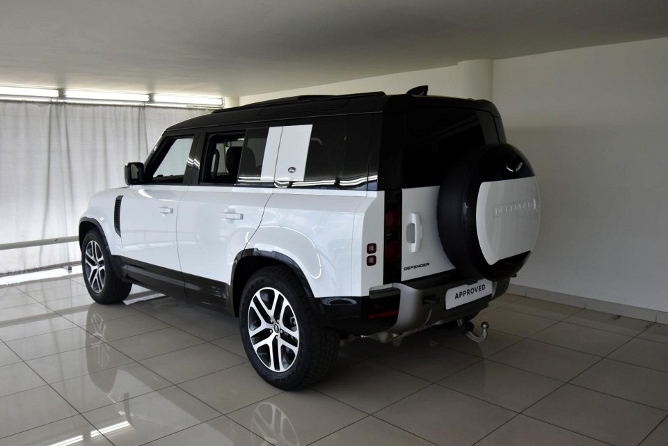 2023 LAND ROVER DEFENDER 110 3.0 D D300 X-DYNAMIC SE (221kW)