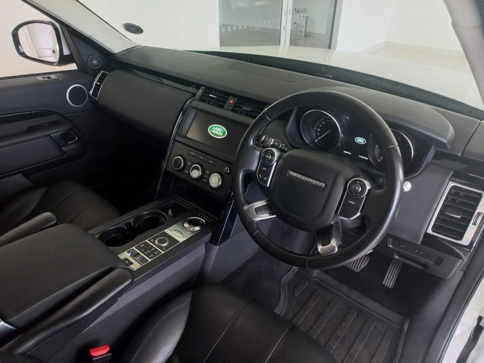 2019 LAND ROVER DISCOVERY 3.0 D SE