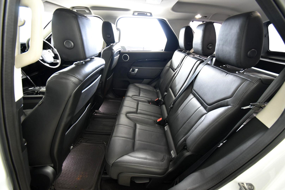 2019 LAND ROVER DISCOVERY 3.0 D SE