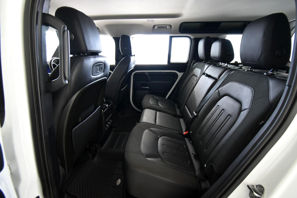2020 LAND ROVER DEFENDER 110 D240 S (177kW)