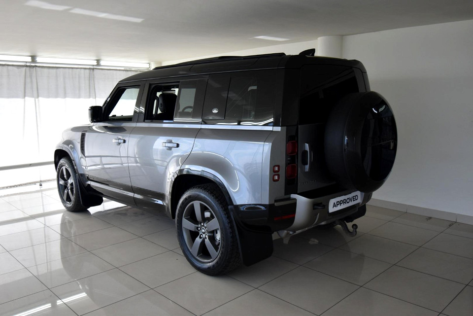 2021 LAND ROVER DEFENDER 110 2.0 D D240 X-DYNAMIC SE (177kW)