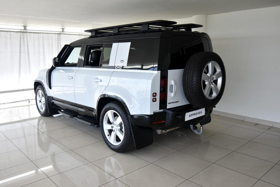 2022 LAND ROVER DEFENDER 110 2.0 D D240 X-DYNAMIC HSE (177kW)