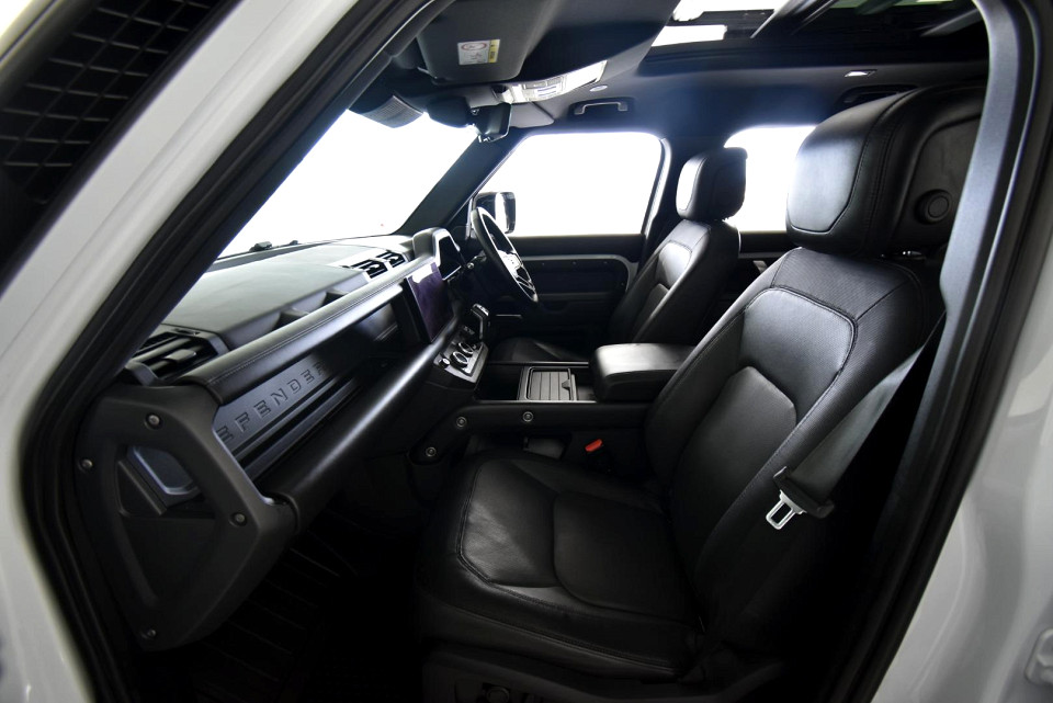 2022 LAND ROVER DEFENDER 110 2.0 D D240 X-DYNAMIC HSE (177kW)
