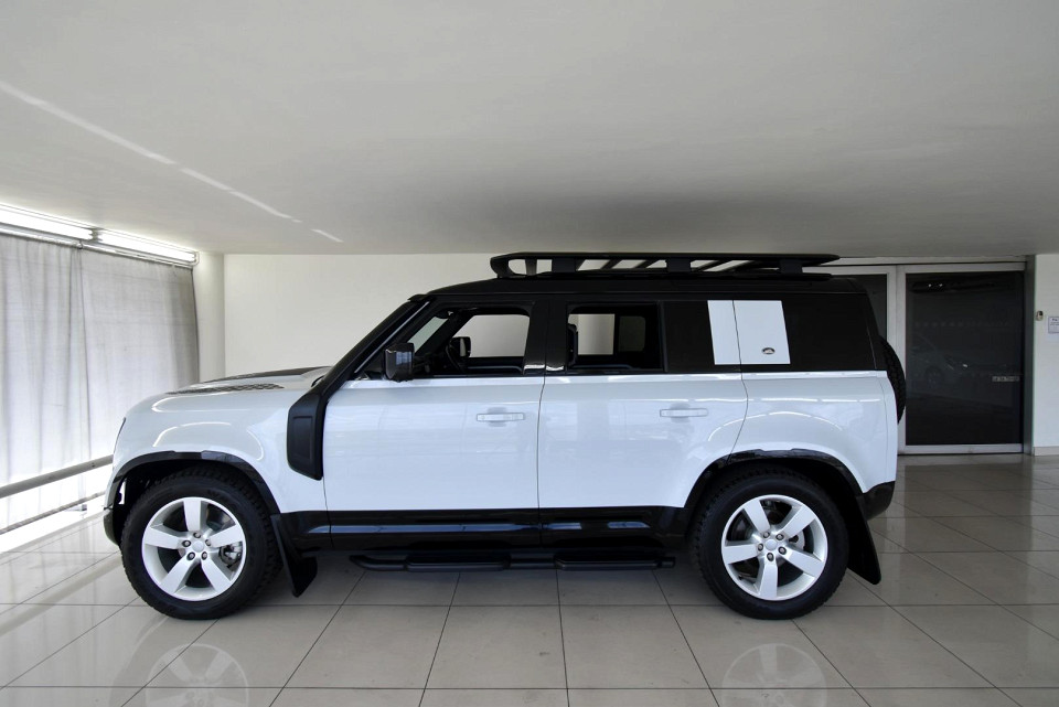 2022 LAND ROVER DEFENDER 110 2.0 D D240 X-DYNAMIC HSE (177kW)