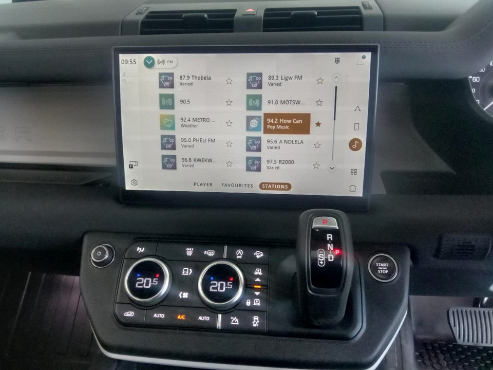 2022 LAND ROVER DEFENDER 110 2.0 D D240 X-DYNAMIC SE (177kW)
