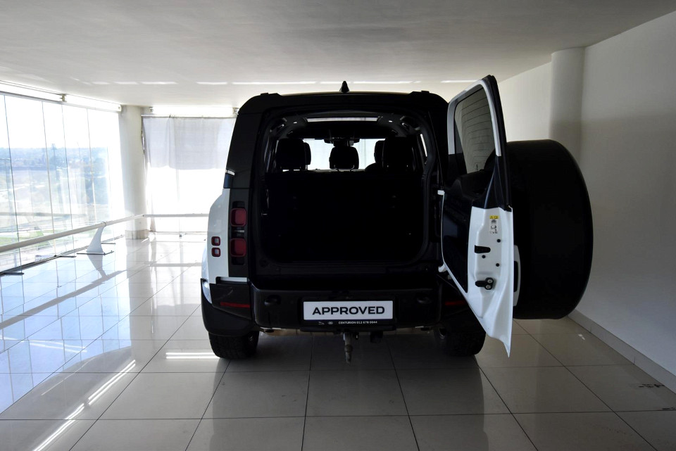 2022 LAND ROVER DEFENDER 110 2.0 D D240 X-DYNAMIC SE (177kW)
