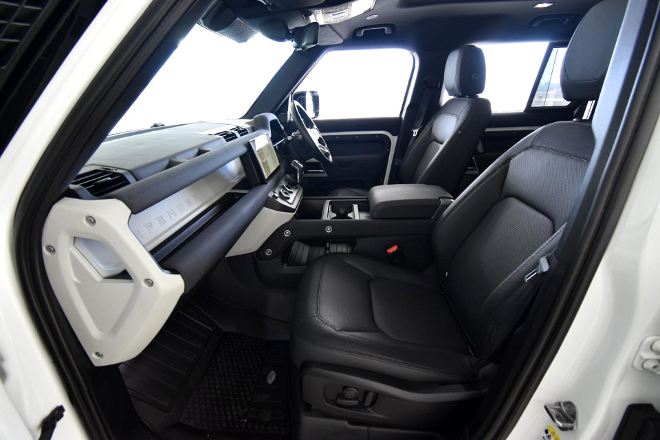 2022 LAND ROVER DEFENDER 110 2.0 D D240 X-DYNAMIC SE (177kW)
