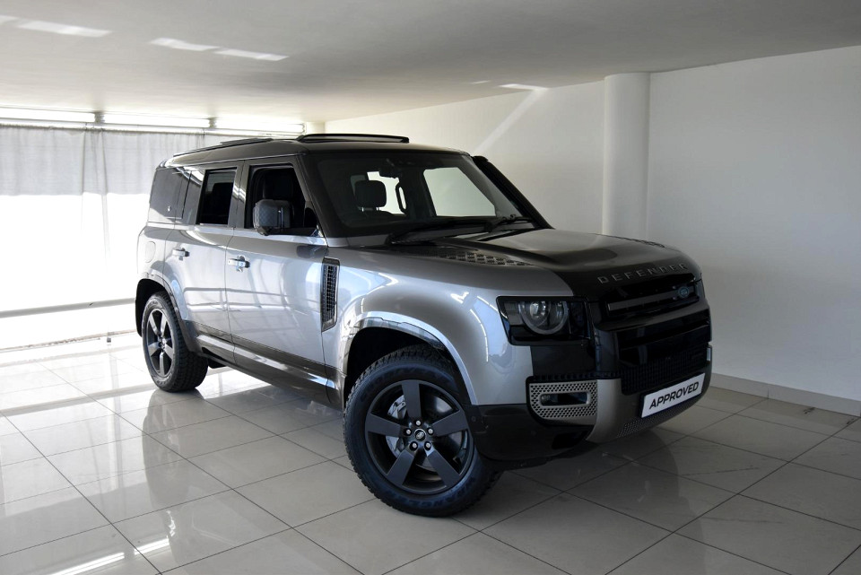 2023 LAND ROVER DEFENDER 110 3.0 D D300 X-DYNAMIC HSE (221kW)