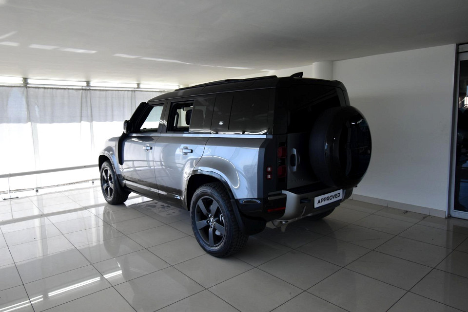 2023 LAND ROVER DEFENDER 110 3.0 D D300 X-DYNAMIC HSE (221kW)