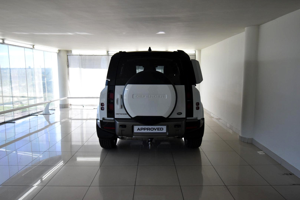 2024 LAND ROVER DEFENDER 90 3.0 D D300 X-DYNAMIC SE (221kW)