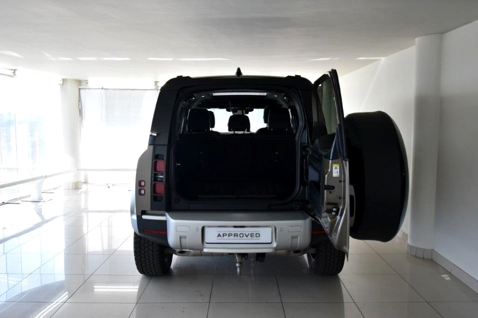 2024 LAND ROVER DEFENDER Defender