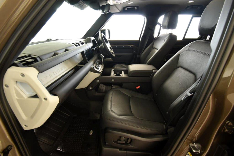 2024 LAND ROVER DEFENDER Defender