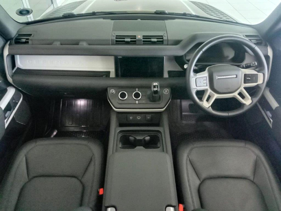 2024 LAND ROVER DEFENDER Defender