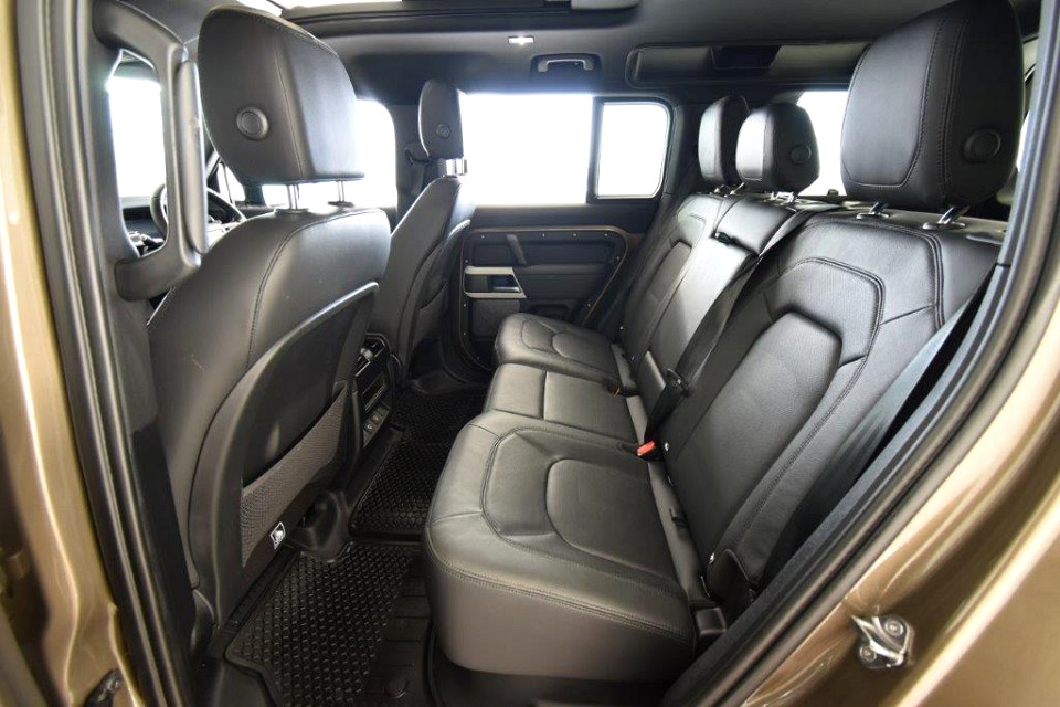 2024 LAND ROVER DEFENDER Defender