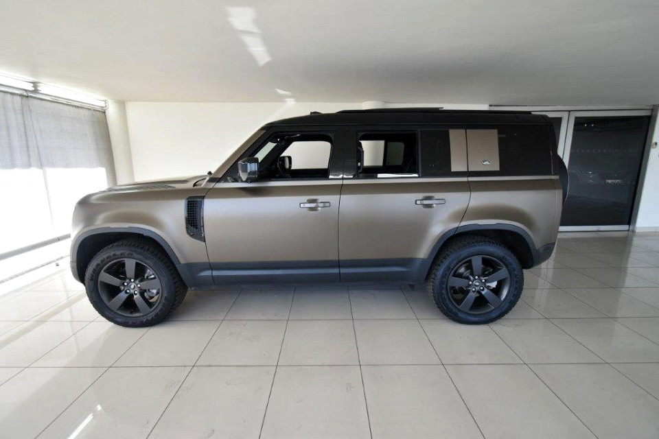 2024 LAND ROVER DEFENDER Defender