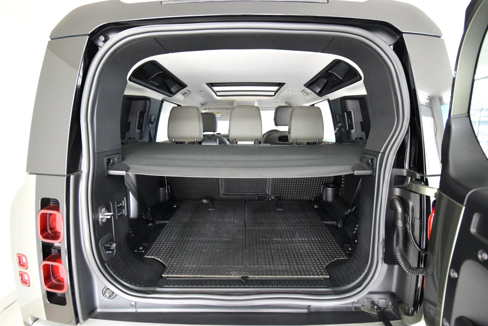 2020 LAND ROVER DEFENDER 110 D240 FIRST EDITION (177kW)